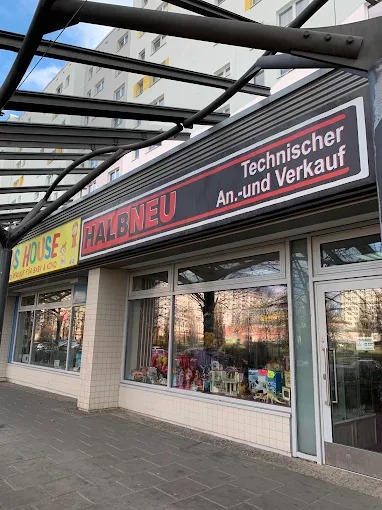 HOHENSCHÖNHAUSEN